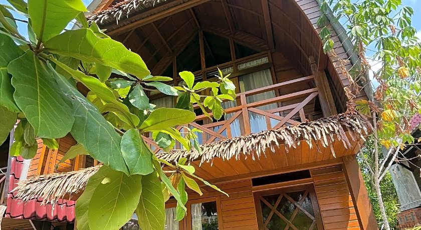 Golden Chenang Village