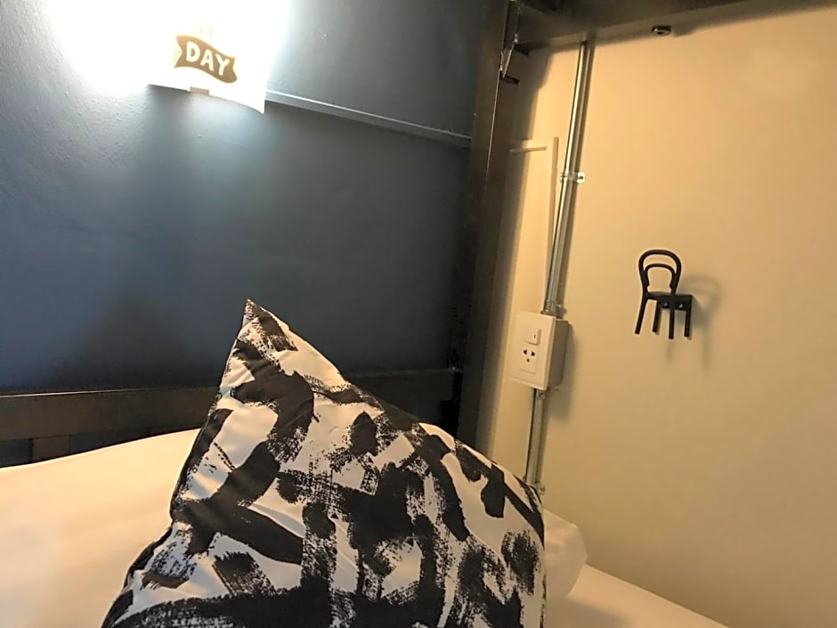 A title Guestel jomtien