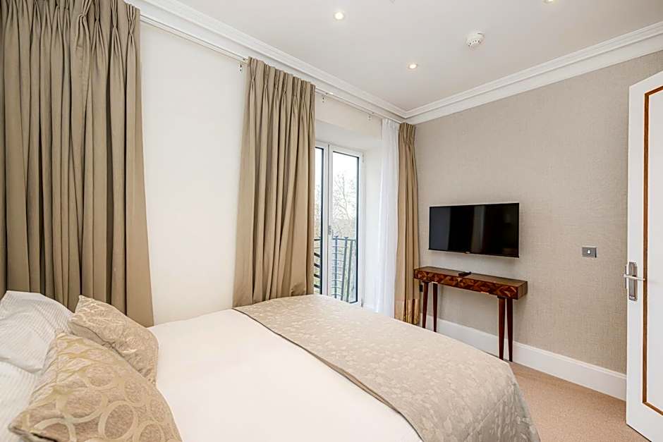 Fountain House Apartments - London