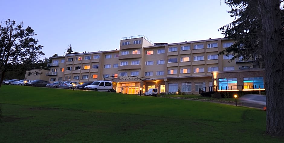 Huinid Pioneros Hotel