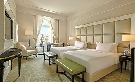 Deluxe Twin Room with City View