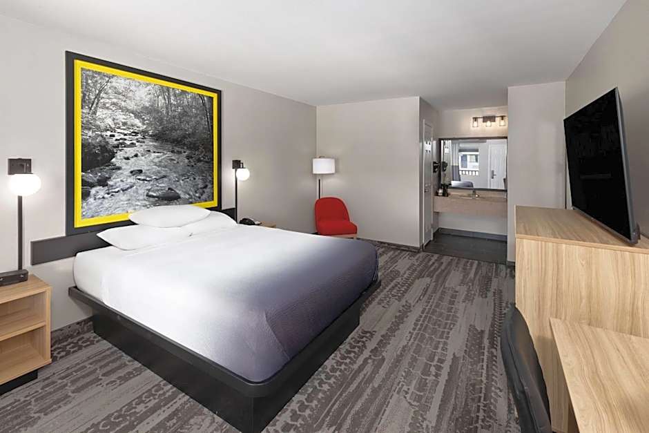 Foto 1 daripada 12 — 1 Queen Bed, Nonsmoking