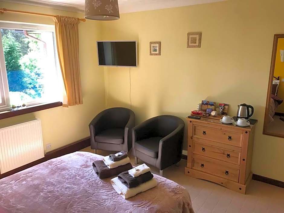 TOM BEAG - Ben Nevis view ROOMS