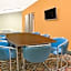 Days Inn & Suites by Wyndham Red Rock-Gallup