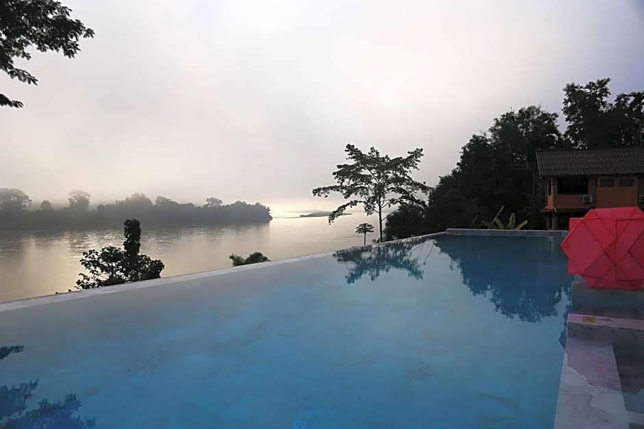 Chiangkhong Teak Garden Riverfront Onsen