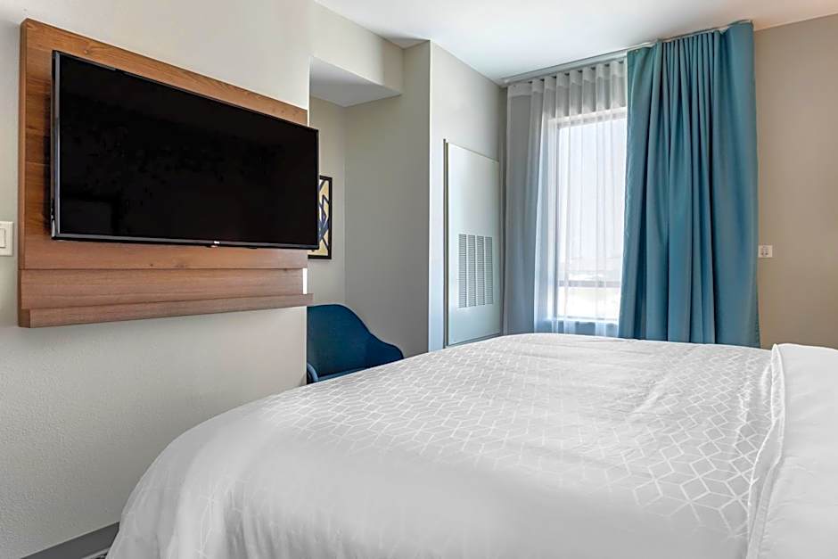 Staybridge Suites Dallas Grand Prairie By IHG