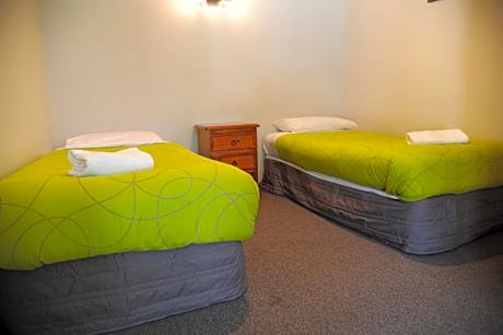 Standard Two-Bedroom Apartment (West)