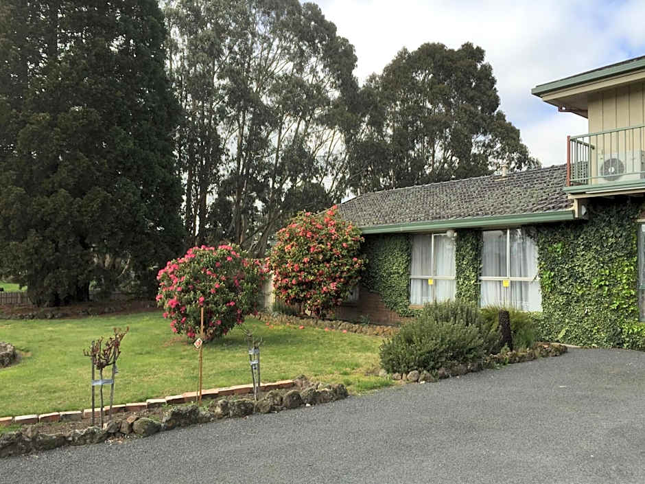 Woodmans Hill Motel