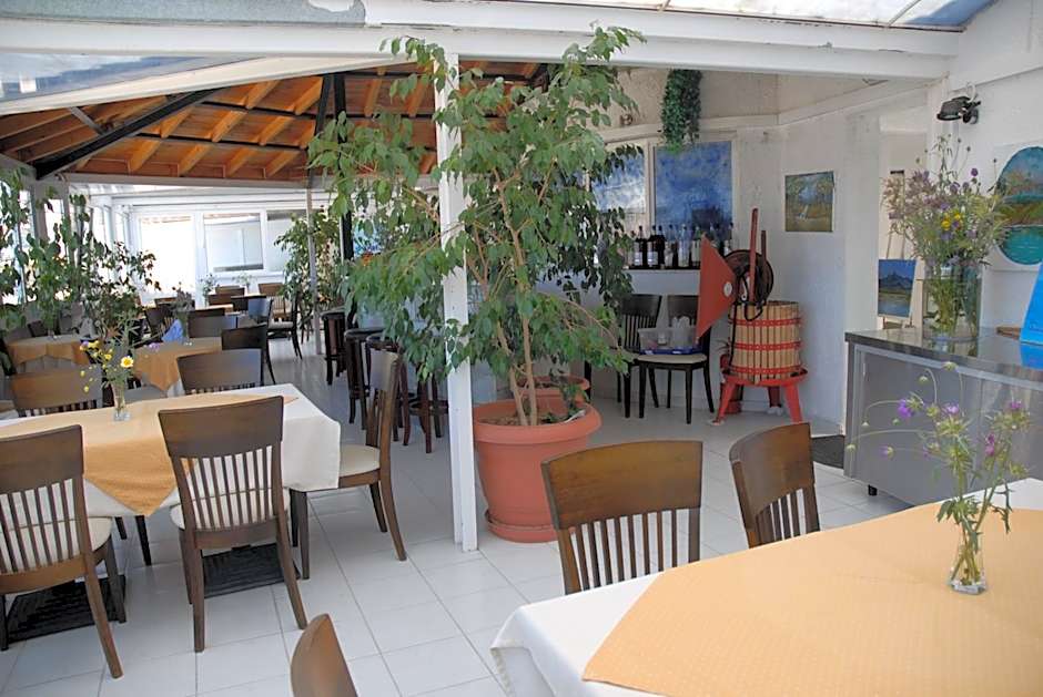 Amanda Hotel