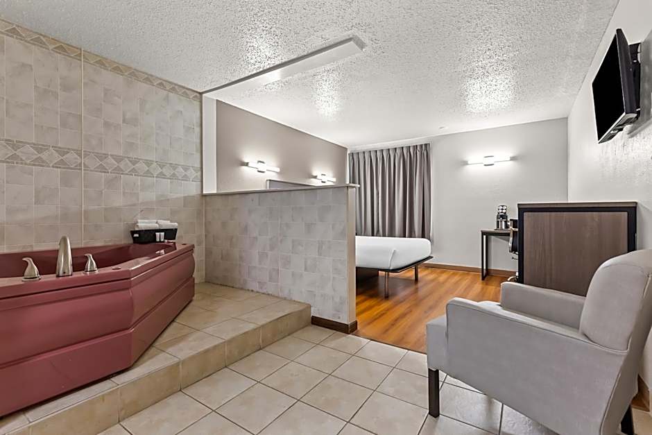 Red Lion Inn & Suites Pontoon Beach