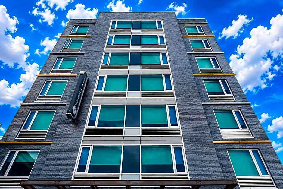Umbrella Hotel Bronx