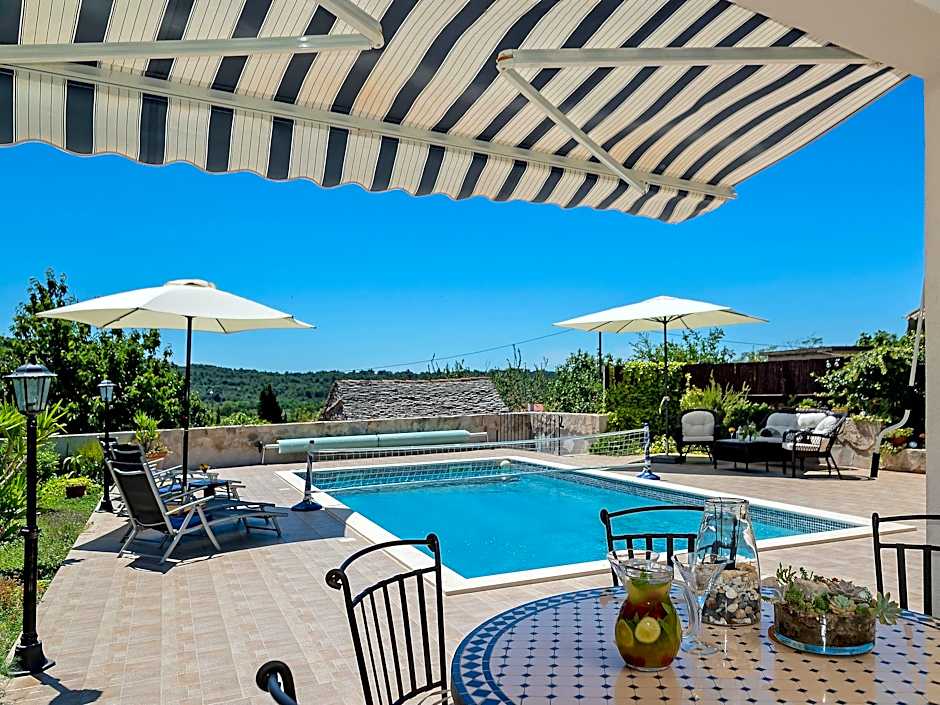 Modern Villa in Grohote with Pool