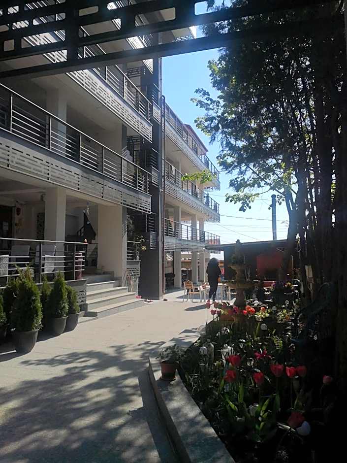 Photo 1 of 50 of Hotel La John