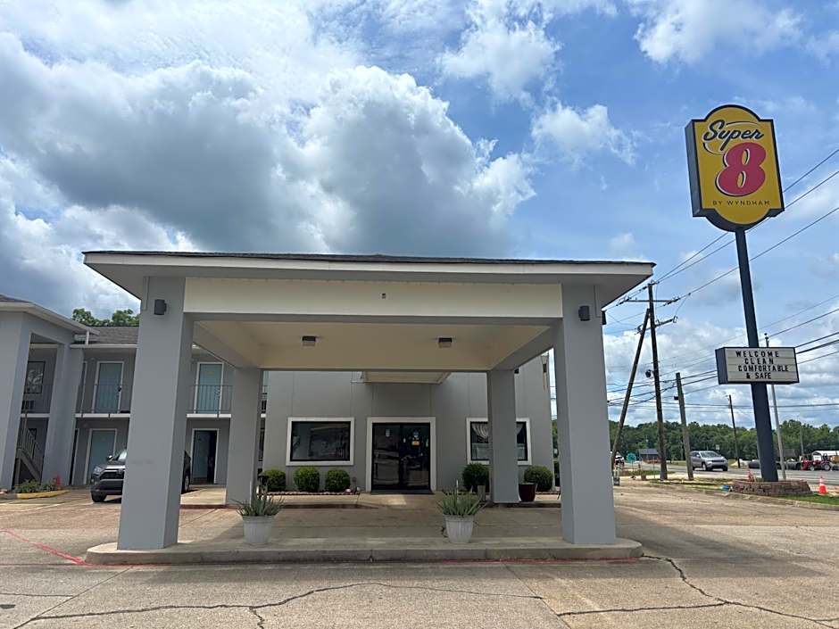 Super 8 by Wyndham Arkadelphia Caddo Valley Area