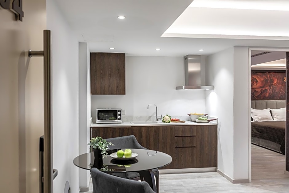 Almond Business Hotel