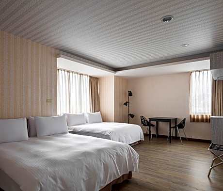 Quadruple Room with Bathroom