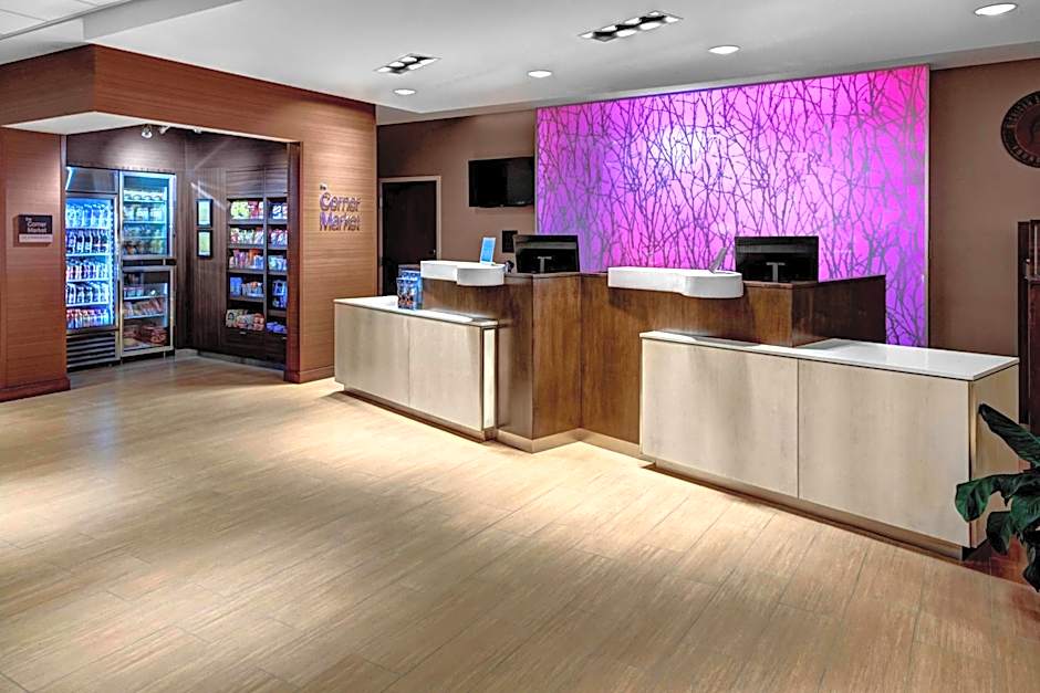 Fairfield Inn & Suites by Marriott Lansing at Eastwood