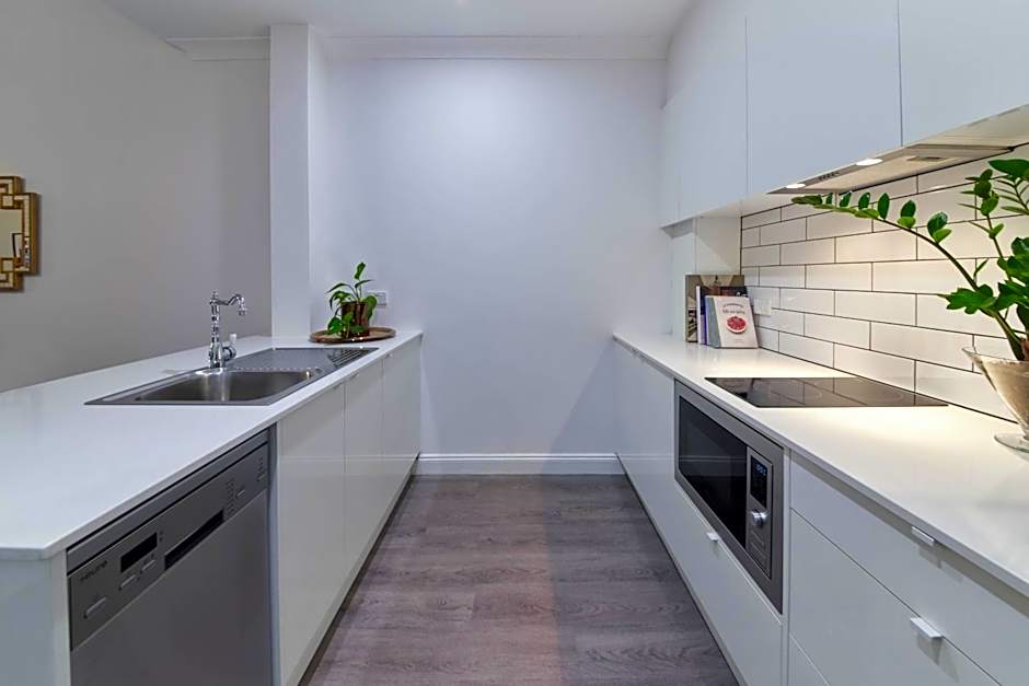 Adelaide Mansions Apartments