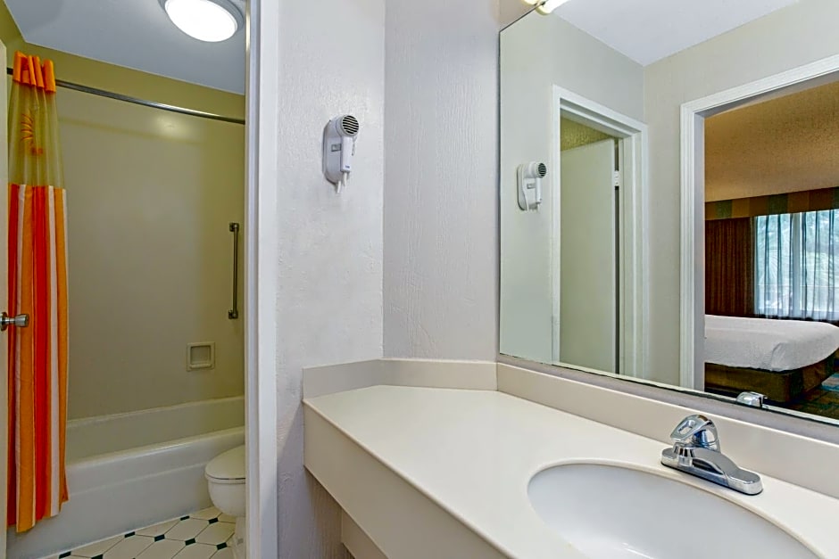 La Quinta Inn by Wyndham New Orleans Slidell