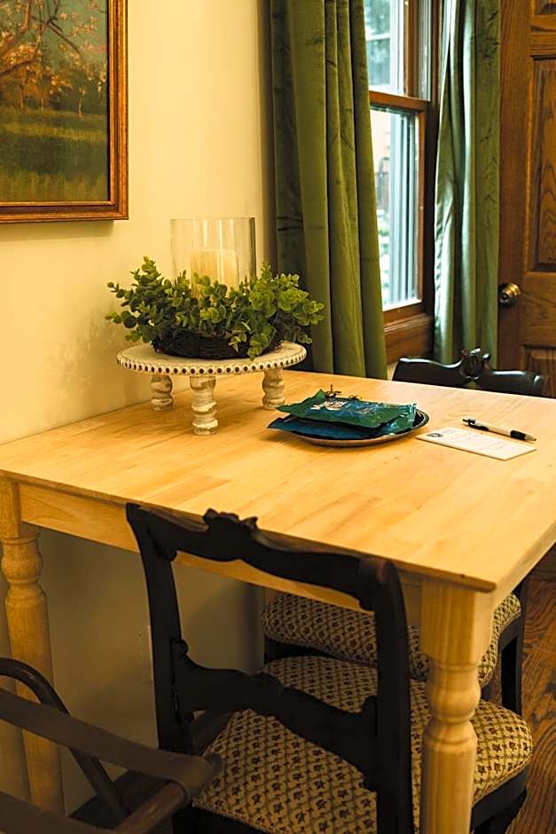 Landoll's Mohican Castle