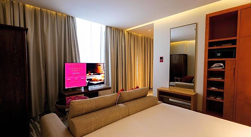 Ramada Al Qassim Hotel And Suites