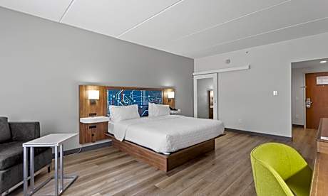 King Room - Mobility Access/Non-Smoking