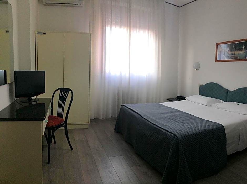 Hotel Capitol