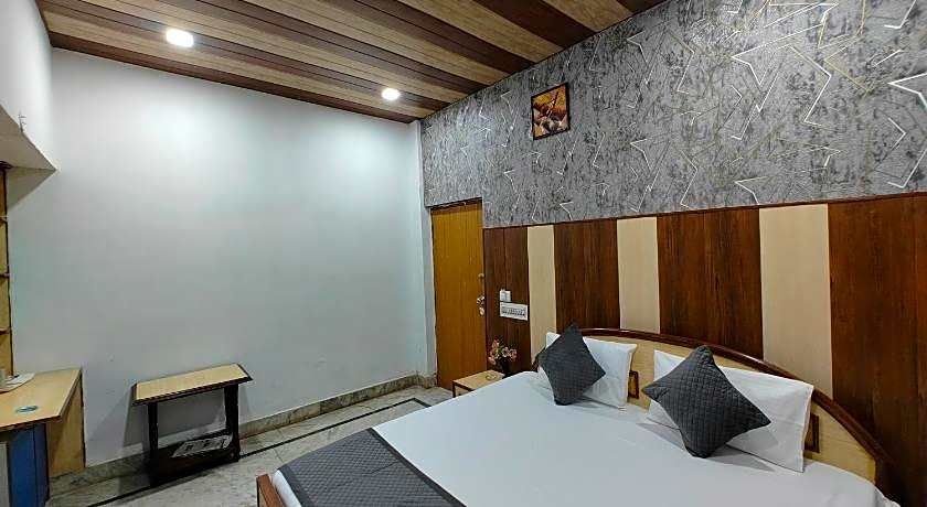 Hotel Swarajya Palace