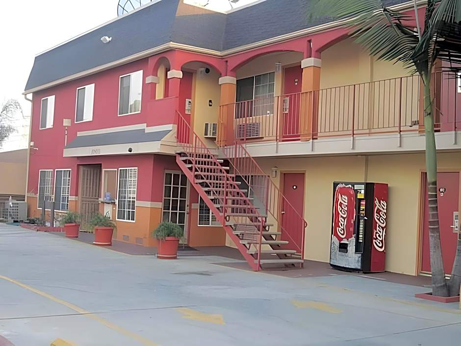 Value Inn Bellflower
