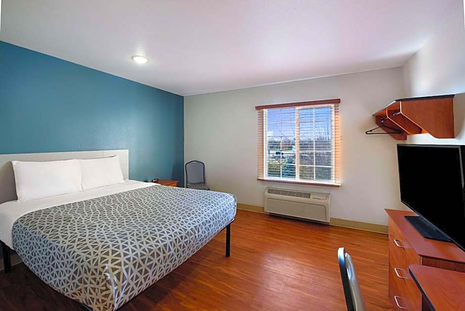 WoodSpring Suites Columbus Southeast