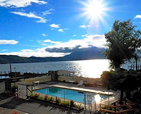 Lamplighter Motel Clearlake