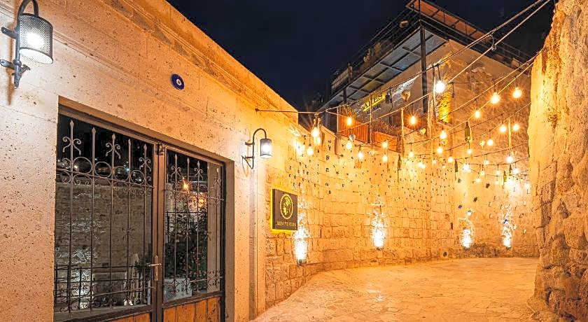 Ares Cave Suites