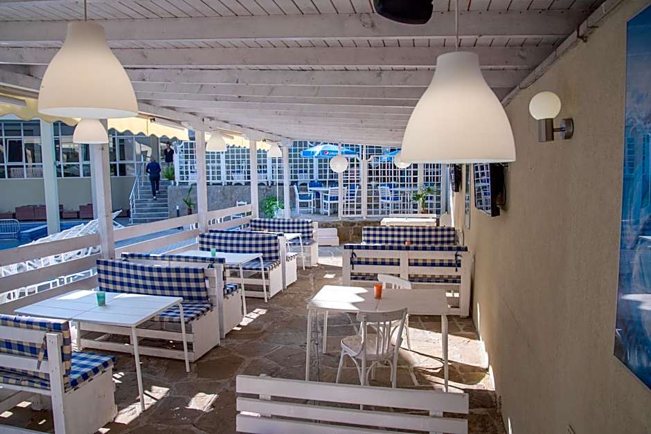 Ariana Hotel
