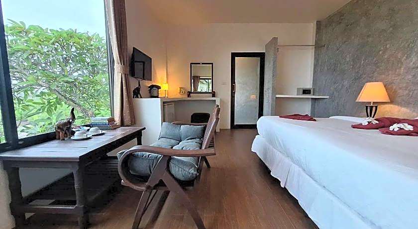 Sea Breeze @ Koh Mak