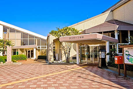 Japanese-Style Twin Room with Shared Bathroom - Non-Smoking