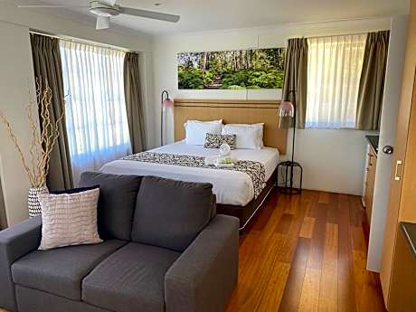 King Room with Spa Bath