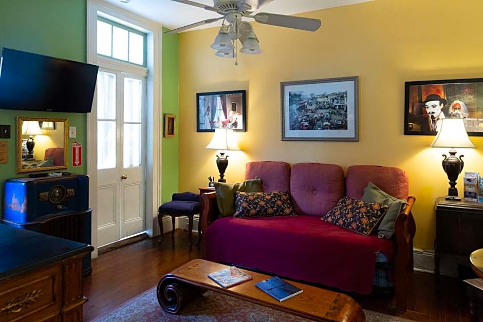 The Blue60 Marigny Inn