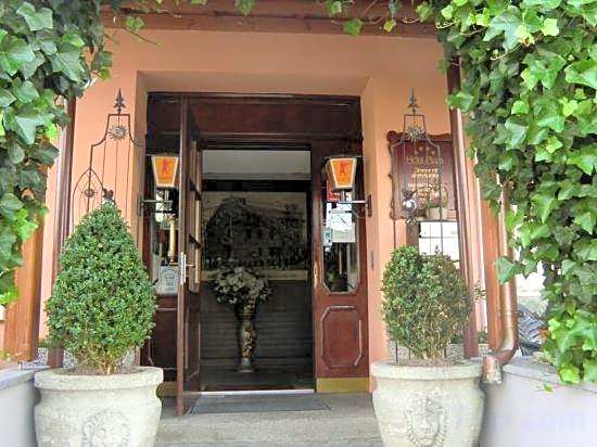 Plaza