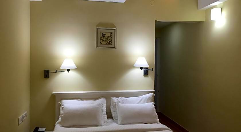 Daffodils Spice Court