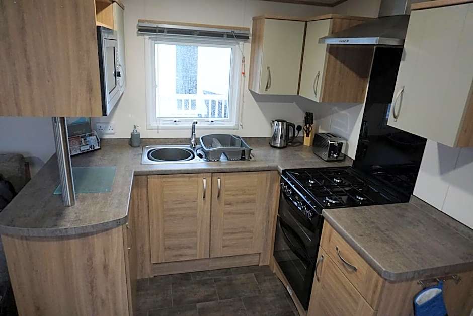 MPoint36 at Tattershall Lakes Hot Tub Lake Views 3 Bedrooms