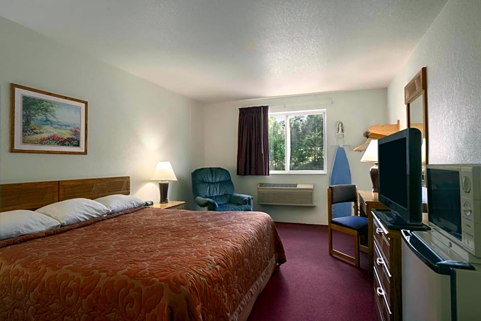 Super 8 by Wyndham Johnstown