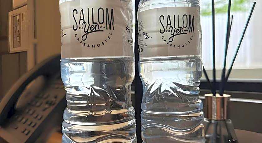Sailomyen Cafe & Hostel