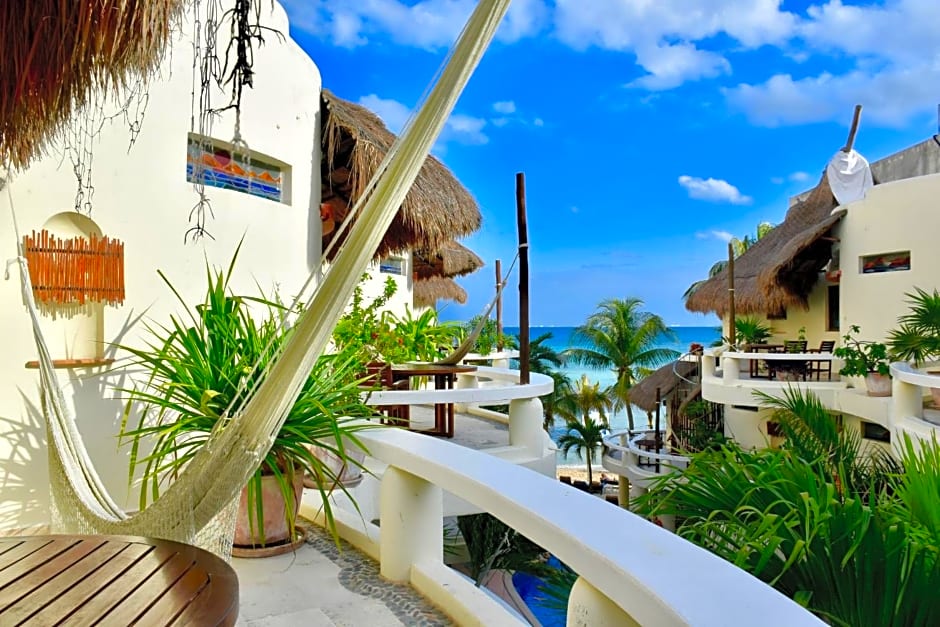 Playa Palms Beach Hotel