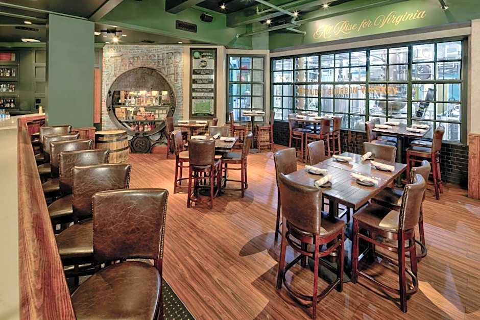 The Historic Cavalier Hotel and Beach Club, Autograph Collection 