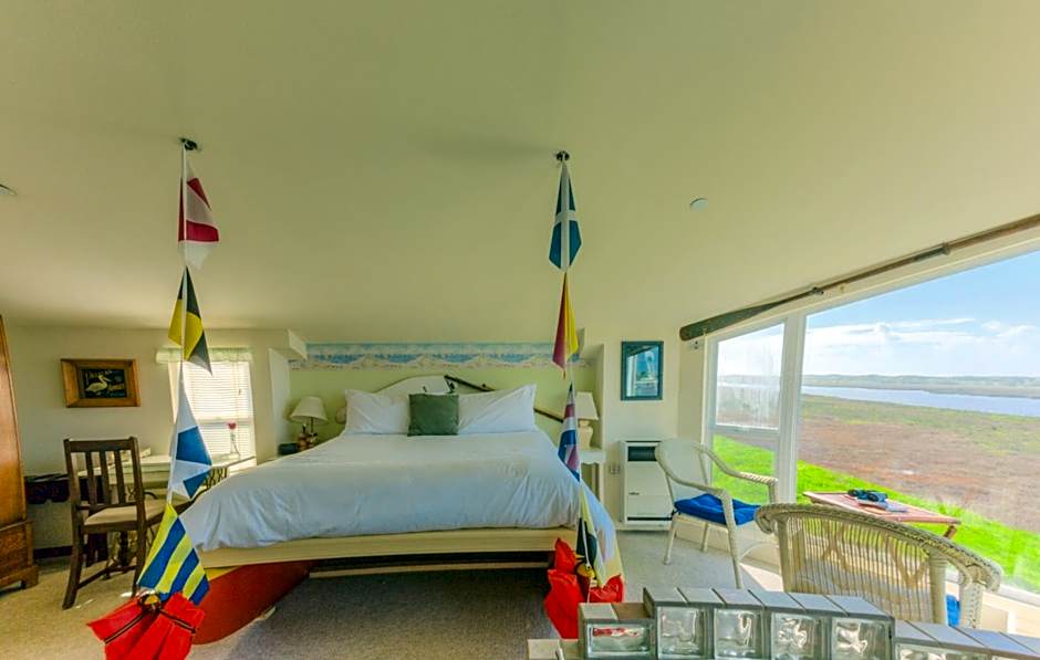 Captain's Inn At Moss Landing