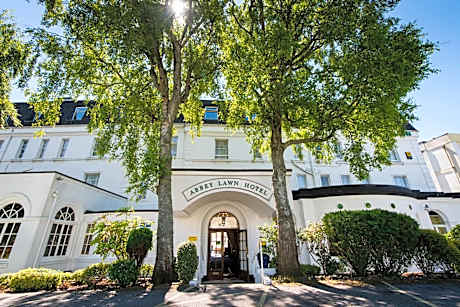 Abbey Lawn Hotel