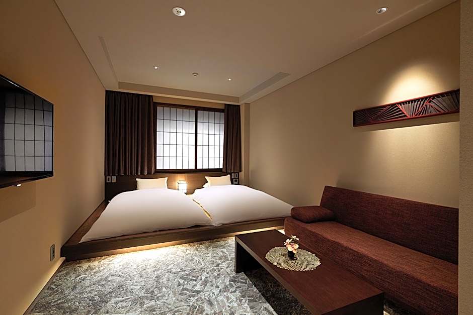Minn Kanazawa