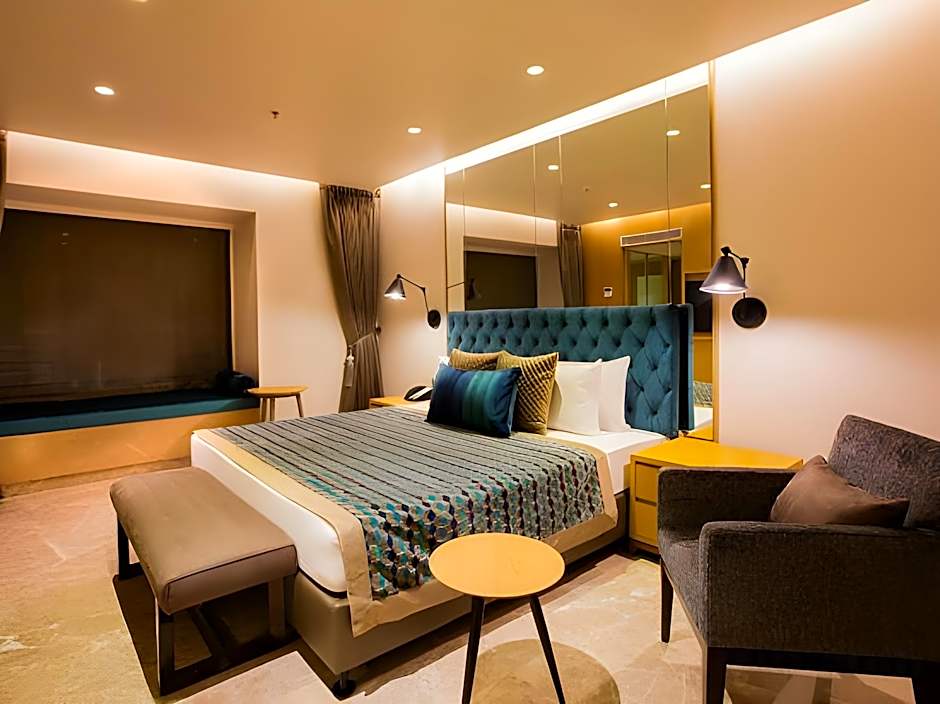 Lemon Tree Hotel Viman Nagar