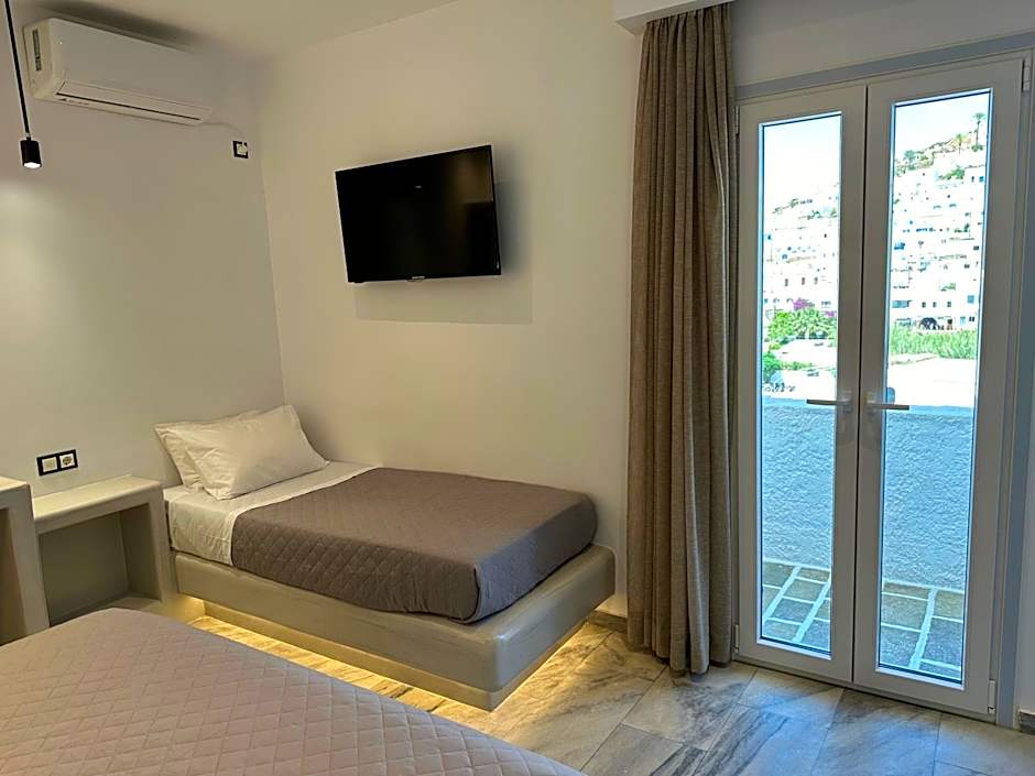 Aphrodite Hotel & Apartments