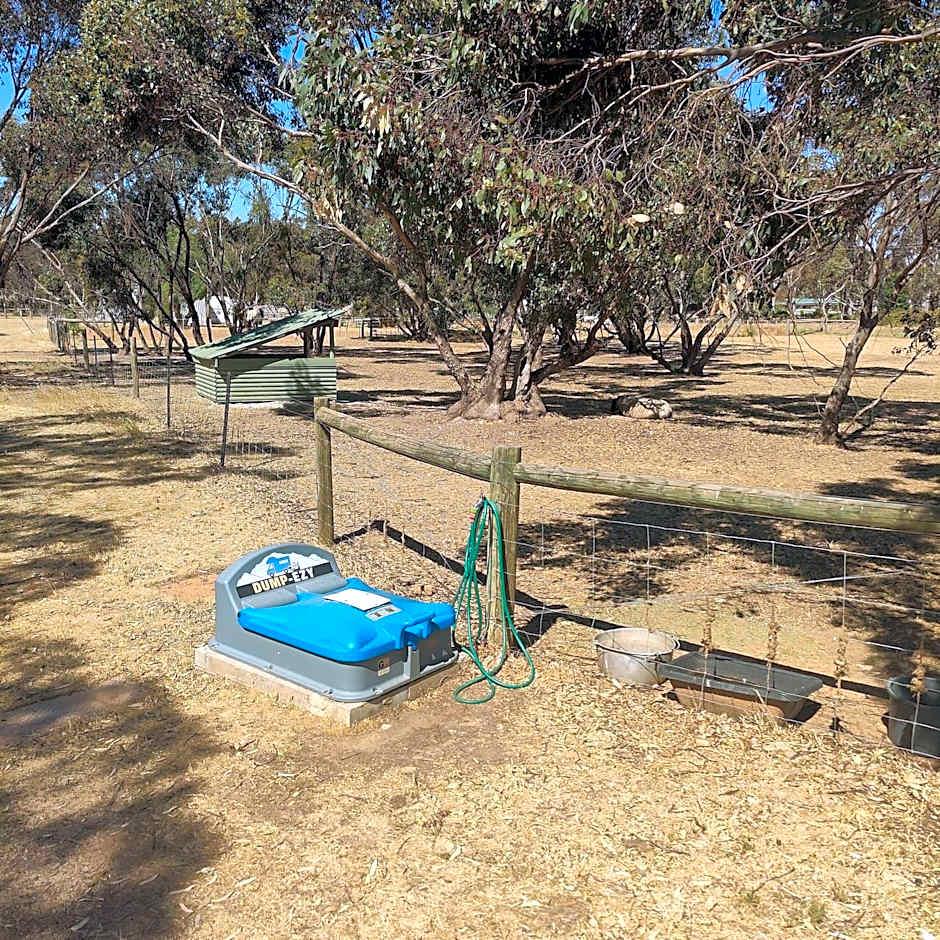 Inglewood Motel and Caravan Park Victoria